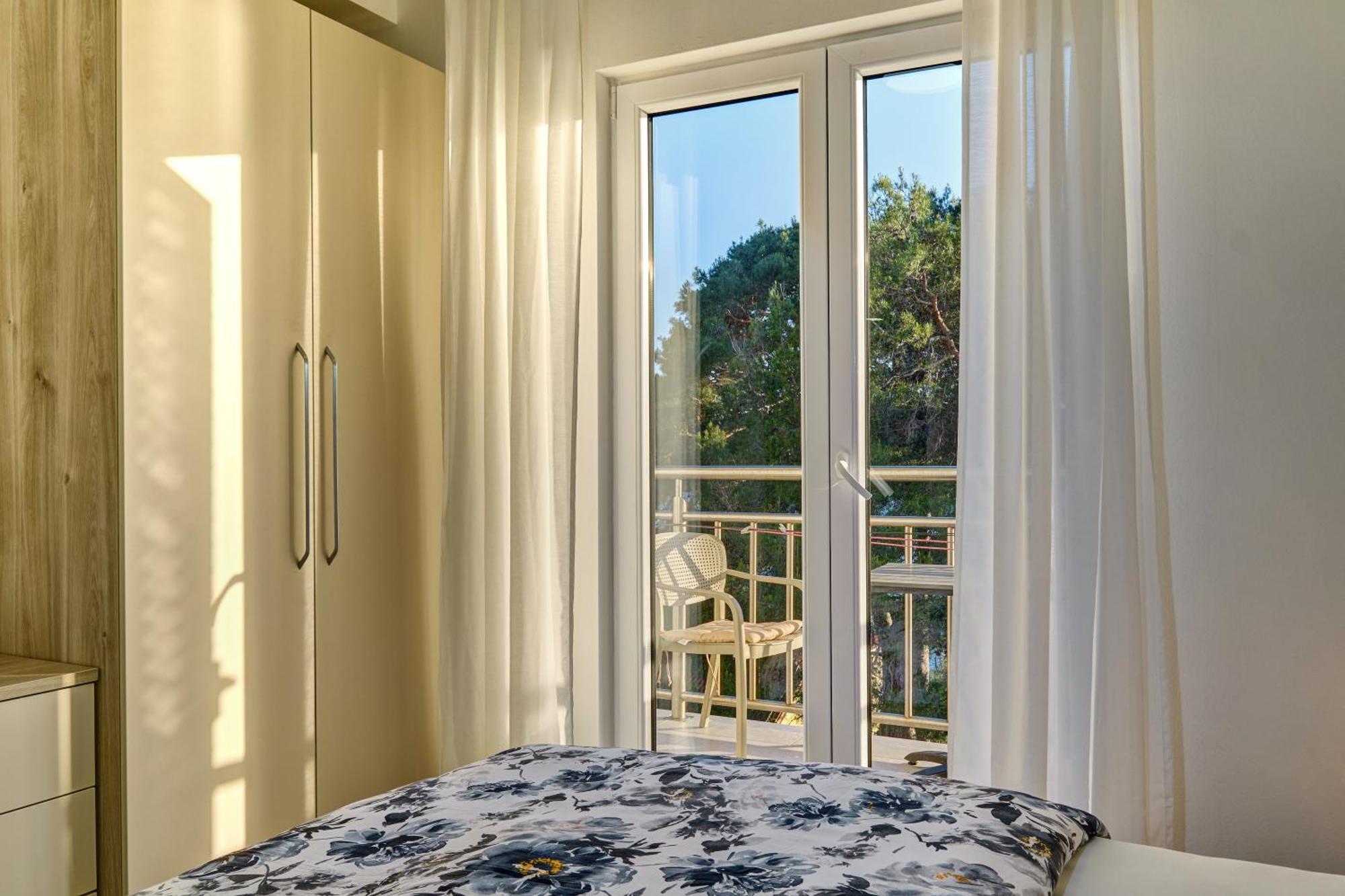 Calma Sea View Rooms Mali Lošinj Exteriér fotografie